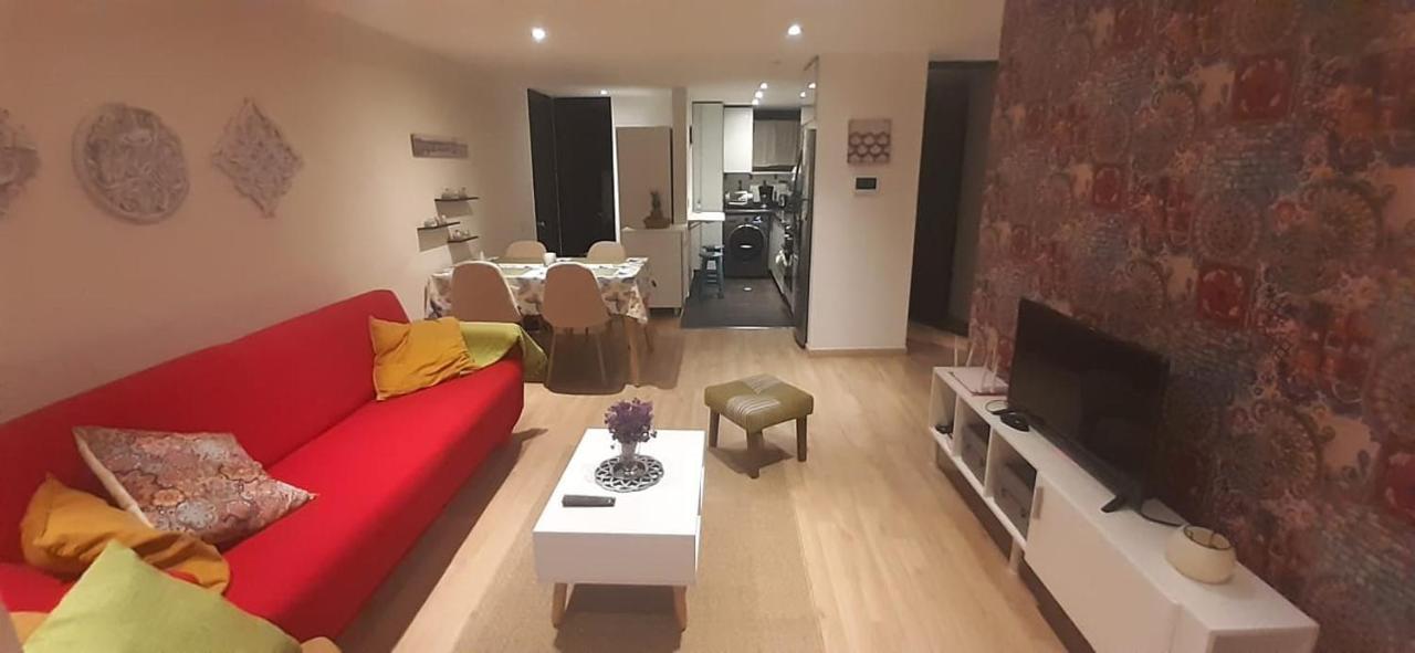 Modern And Cozy Apartment In Centro International Bogotá Exteriör bild